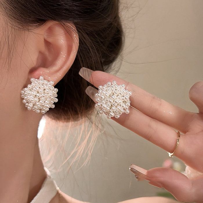 French Vintage Faux Pearl Flower Cluster Beaded Stud Earrings For Women, Light Luxury Geometric Round Jewelry
