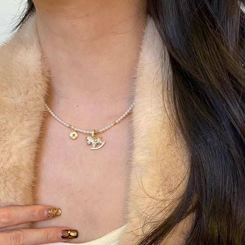 Light Luxury Faux Pearl Beaded Necklace With Zircon Horse Pendant Clavicle Chain