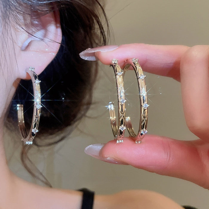 Copper Zircon Striped C-Shape Hoop Earrings With Silver Pins, Geometric Minimalist Style