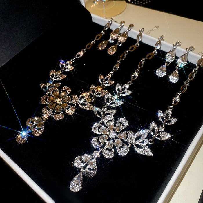 Court Style Alloy Rhinestone Flower Stud Earrings Necklace Jewelry Set Elegant Light Luxury Accessories