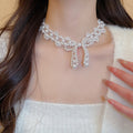 Old Money Stainless Steel Bow Imitation Pearl Necklace, Elegant Vintage Clavicle Jewelry view 3