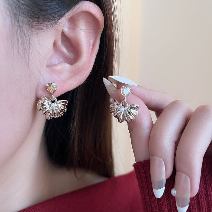 Elegant Alloy Heart Crystal Pearl Ginkgo Leaf Dangle Studs Light Luxury Sweet Chic Fashion Earrings