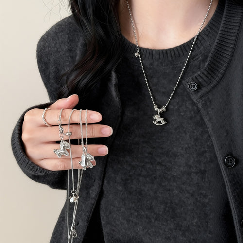 Light Luxury Copper Zircon Horse Pendant Necklace Minimalist Collarbone Jewelry For Women
