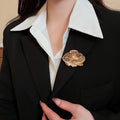 European American Metal Flower Brooch Retro Light Luxury Suit Pin Fashion Accessory view 3