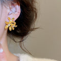 French Vintage Floral Faux Pearl Stud Earrings Elegant Light Luxury OL Style view 3