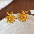 French Vintage Floral Faux Pearl Stud Earrings Elegant Light Luxury OL Style view 4