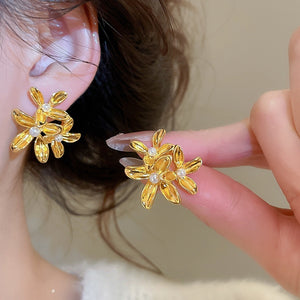 French Vintage Floral Faux Pearl Stud Earrings Elegant Light Luxury OL Style