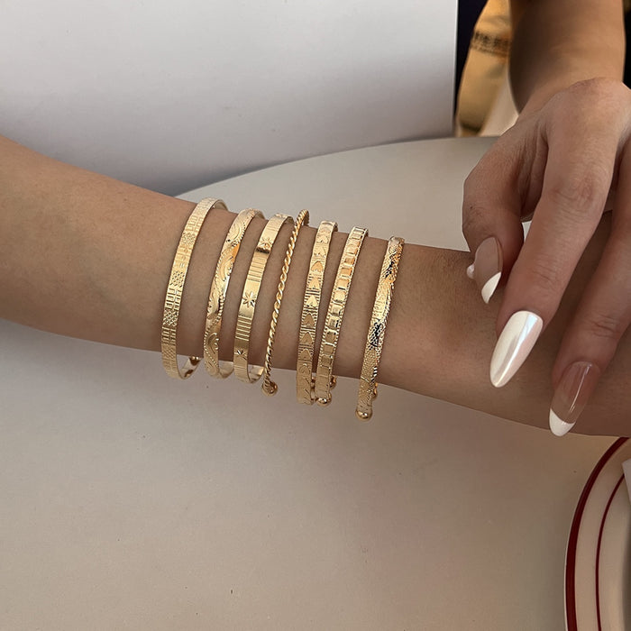 Striped Letter Fashion Bracelet For Women, Fresh Sweet Commuter Style Statement Hand Jewelry