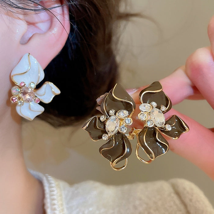 Vintage Alloy Enamel Flower Drop Earrings With Rhinestone Inlay And Silver Pin For Women