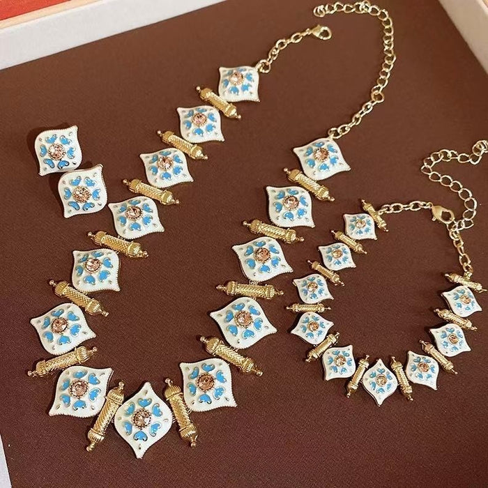 Vintage Style Alloy Rhinestone Diamond Heart Jewelry Set With Bracelet Necklace Earrings