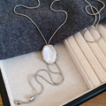Minimalist Resin Oval Sweater Necklace For Women, Old Money Geometric Light Luxury Pendant view 2