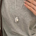 Minimalist Metal Oval Comb Pendant Sweater Necklace Light Luxury Geometric Fashion Jewelry view 1