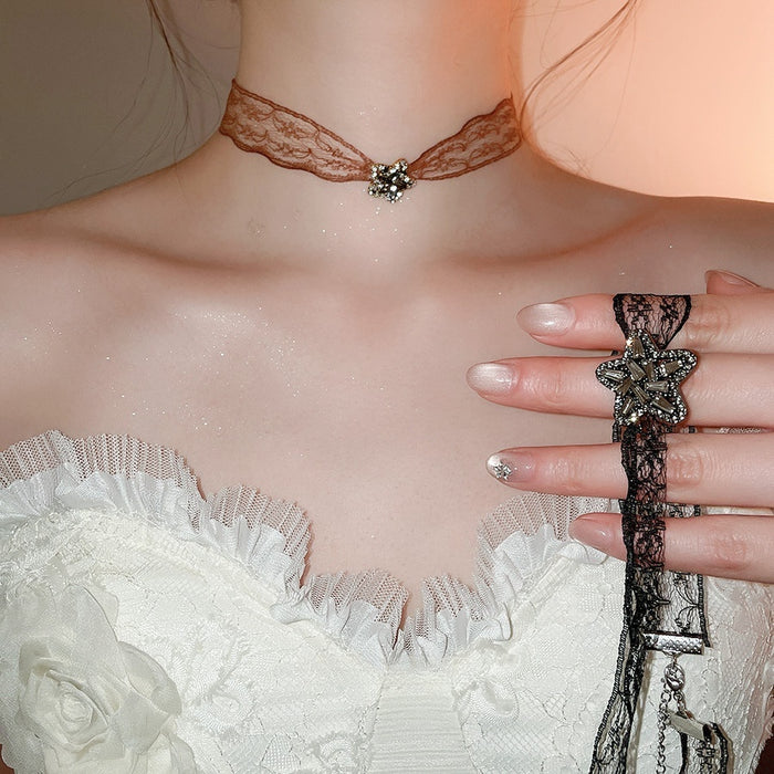 Light Luxury Coffee Lace Rhinestone Star Choker Necklace For Women
