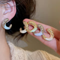French Vintage Alloy Oil Drip Wrinkled C Shape Geometric Stud Earrings For Women view 2
