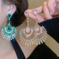 Vintage Alloy Rhinestone Teardrop Stud Earrings Geometric Light Luxury Statement Jewelry view 2