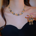 French Vintage Resin Round Earring Necklace Jewelry Set, Court Style Light Luxury Accessories view 2
