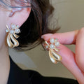 French Vintage Alloy Bow Pearl Necklace And Earrings Jewelry Set, Elegant Court Style view 4