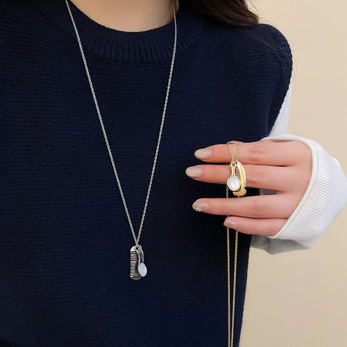 Light Luxury Resin Oval Comb And Mirror Pendant Sweater Necklace For Women