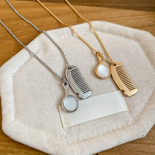Light Luxury Resin Oval Comb And Mirror Pendant Sweater Necklace For Women