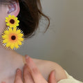 Iron Fabric Flower Stud Earrings For Women Vacation Style Fresh Sweet Light Luxury Niche Jewelry view 3
