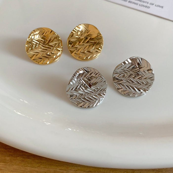 18K Gold Plated Copper Wrinkled Round Geometric Stud Earrings For Women Light Luxury Style