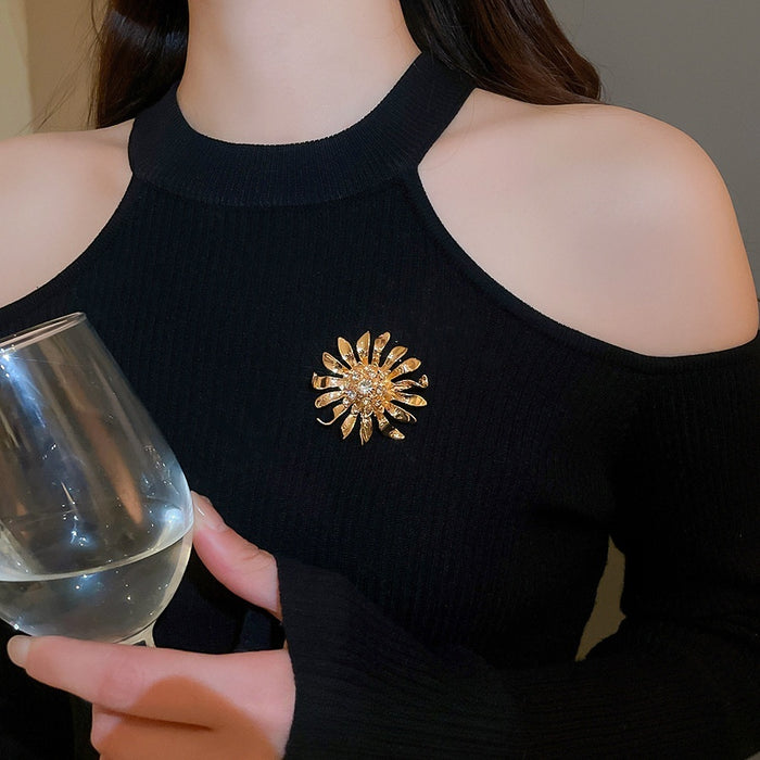 Rhinestone Flower Alloy Brooch For Women, Luxe Statement Suit Lapel Pin