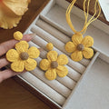 Light Luxury Iron Raffia Flower Pendant Necklace And Earrings Jewelry Set For Beach Vacation Women view 2