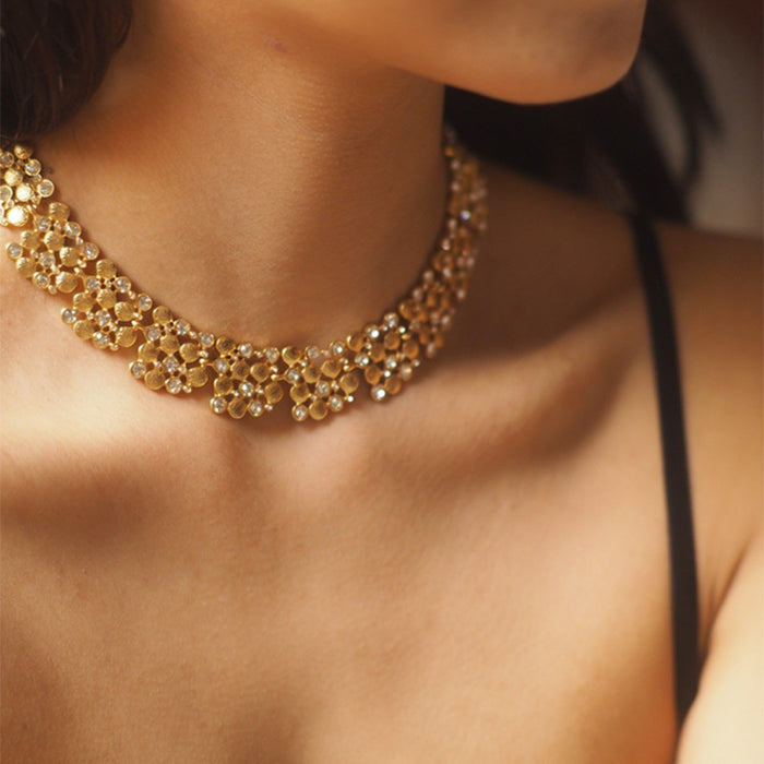 Vintage French Round Rhinestone Alloy Necklace Light Luxury Palace Style Collarbone Chain
