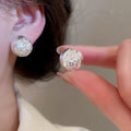 Copper Round Geometric Textured Clip-on Earrings For Women Minimalist Light Luxury Fashion Jewelry view 3