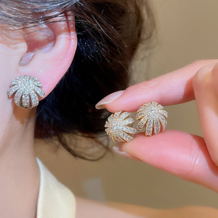 18K Gold Plated Copper Zircon Flower Clip-on Earrings For Women Elegant Fashion OL Jewelry