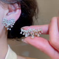 18K Gold Plated Zircon Faux Pearl Geometric Light Luxury Clip-on Earrings view 2
