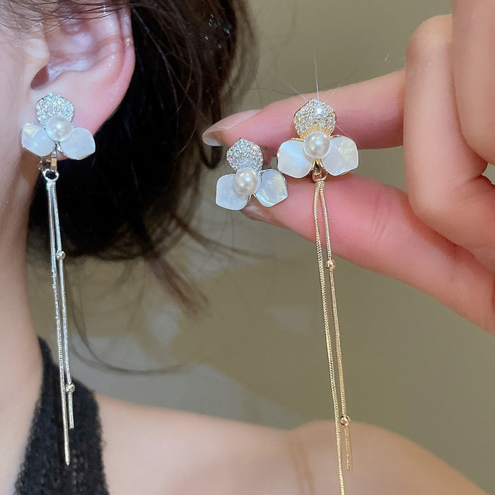 French Zircon Mother Of Pearl Flower Copper Clip-on Earrings Vintage Light Luxury Pearl Ear Clips