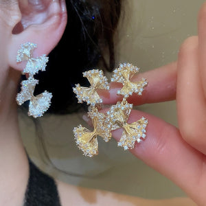 18K Gold Plated Copper Zircon Fan Geometric Clip-on Earrings, Wrinkled Light Luxury Design