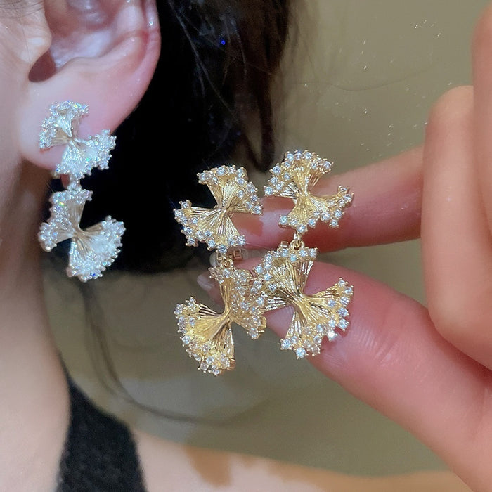 18K Gold Plated Copper Zircon Fan Geometric Clip-on Earrings, Wrinkled Light Luxury Design