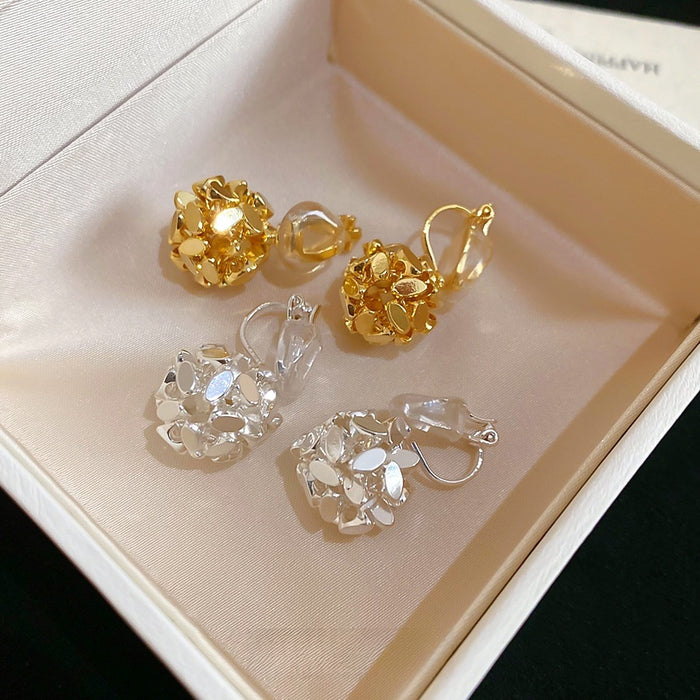 18K Gold Plated Copper Round Floral Cluster Clip-on Earrings Elegant Minimalist Office Jewelry