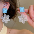 Shimmering Acrylic Square Flower Stud Earrings Beach Vacation Light Luxury Jewelry view 1