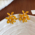 French Vintage Flower Faux Pearl Stud Earrings With Silver Needle Light Luxury Designer Style view 3