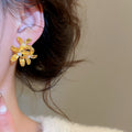 French Vintage Flower Faux Pearl Stud Earrings With Silver Needle Light Luxury Designer Style view 4