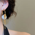 Vintage European Style Copper C-Shaped Pearl Stud Earrings For Women view 3