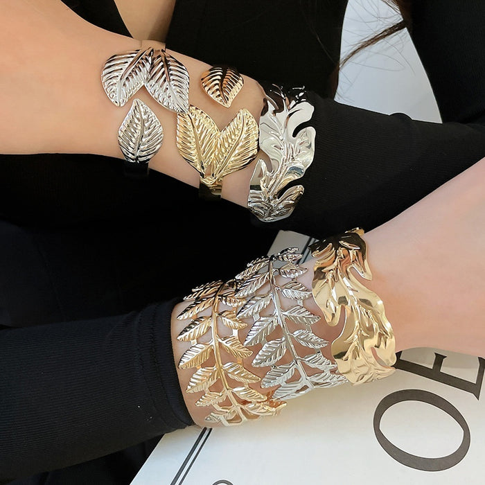 Modern Minimalist Iron Leaf Texture Open Cuff Bangle For Women Statement Fashion Jewelry