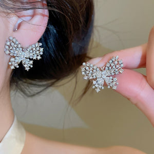 Light Luxury Butterfly Zircon Faux Pearl Stud Earrings With Silver Pins