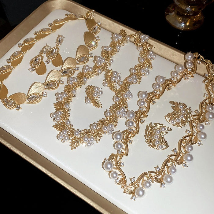 French Vintage Alloy Rhinestone Pearl Teardrop Earrings Necklace Jewelry Set Old Money Court Style