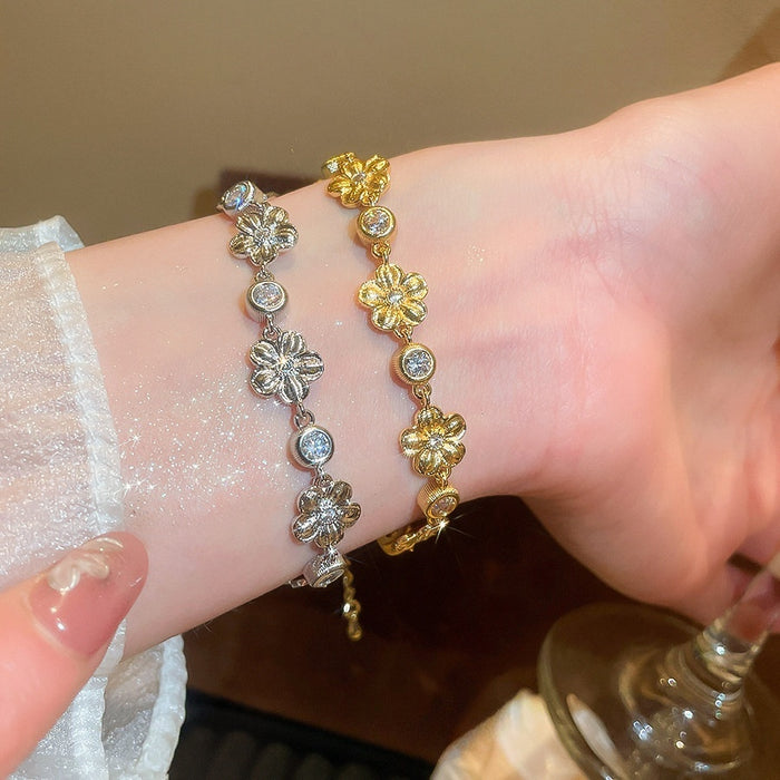 18K Gold Plated Copper Cubic Zirconia Flower Bangle Light Luxury Floral Bracelet For Women