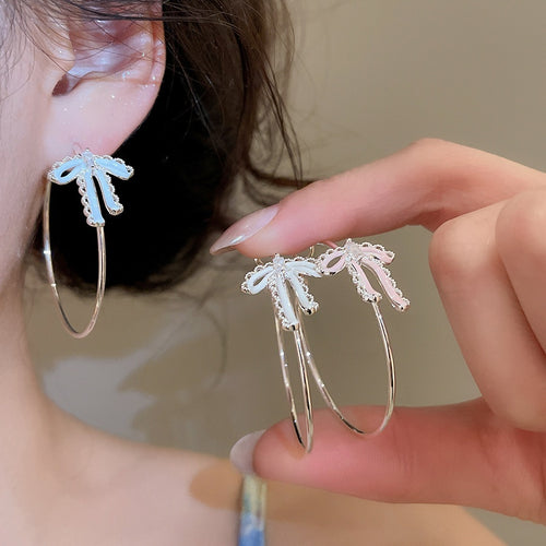 Copper Bow Hoop Earrings With Zircon Accents And Enamel Detail Playful Light Luxury Style