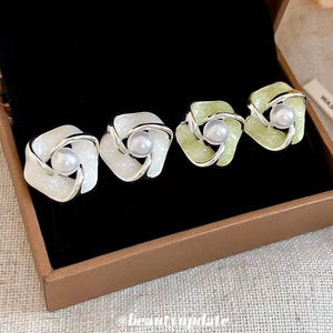 Twisted Flower Faux Pearl Stud Earrings With Enamel Drip, Versatile Light Luxury Office Style