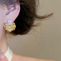 Vintage Style Zircon Pleated Flower Faux Pearl Stud Earrings With Silver Pins view 3