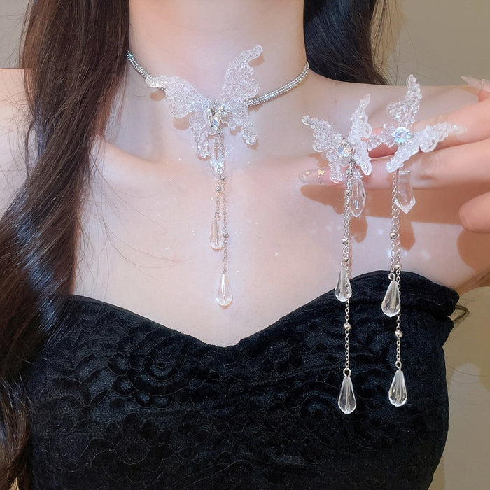Sweet Acrylic Butterfly Tassel Ear Clip Necklace Jewelry Set for Women Elegant Niche Design