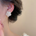 Faux Pearl Floral Stud Earrings Jewelry Set With Silver Pins, Vintage OL Light Luxury Style view 4