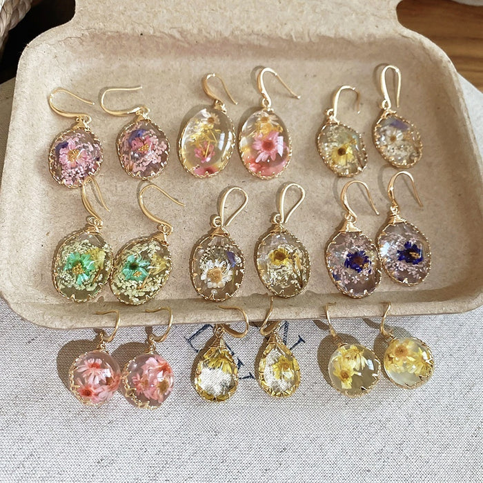 Elegant Resin Preserved Flower Drop Earrings For Women, Pastoral Niche Luxury Ear Hooks