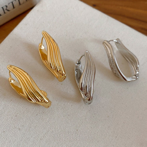 Minimalist Alloy Geometric Oval Irregular Ear Cuff Earrings With Silver Needle Posts
